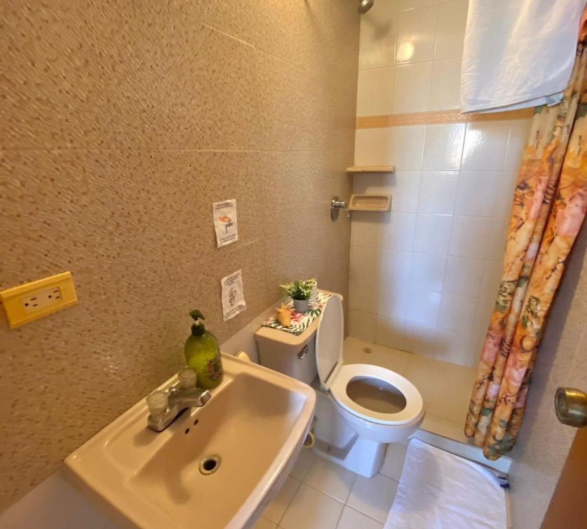 Spacious Private & Bathrom Near Bay Cartagena