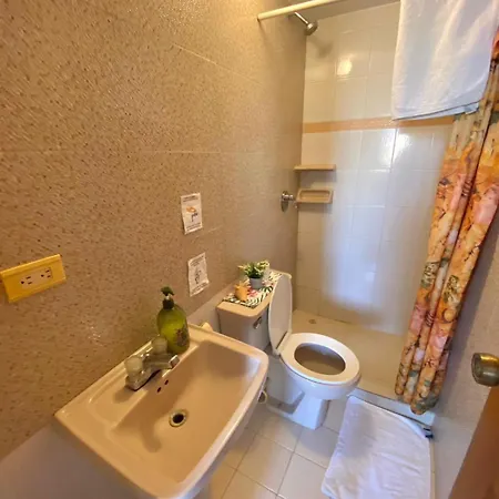 Spacious Private & Bathrom Near Bay Estacion el Salto